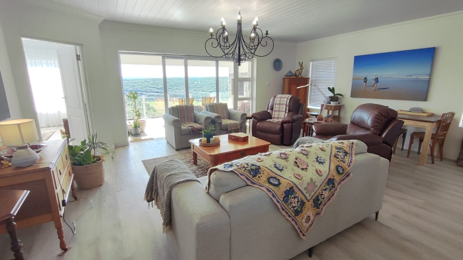 3 Bedroom Property for Sale in Stilbaai Wes Western Cape